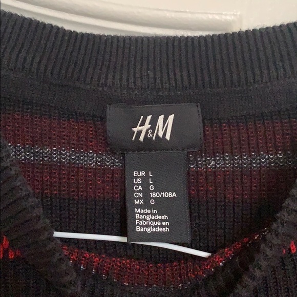 H&M Long Sleeve Sweatshirt - Picture 2 of 5